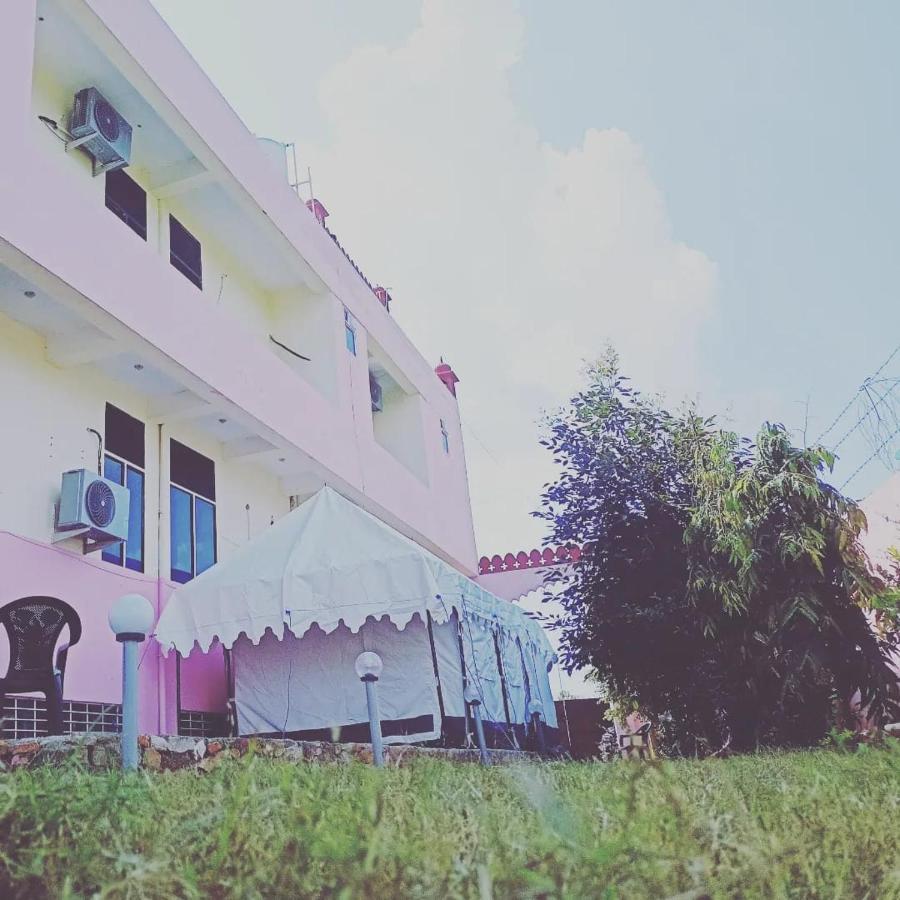 The Forest View Resort Khilchipur  Bagian luar foto